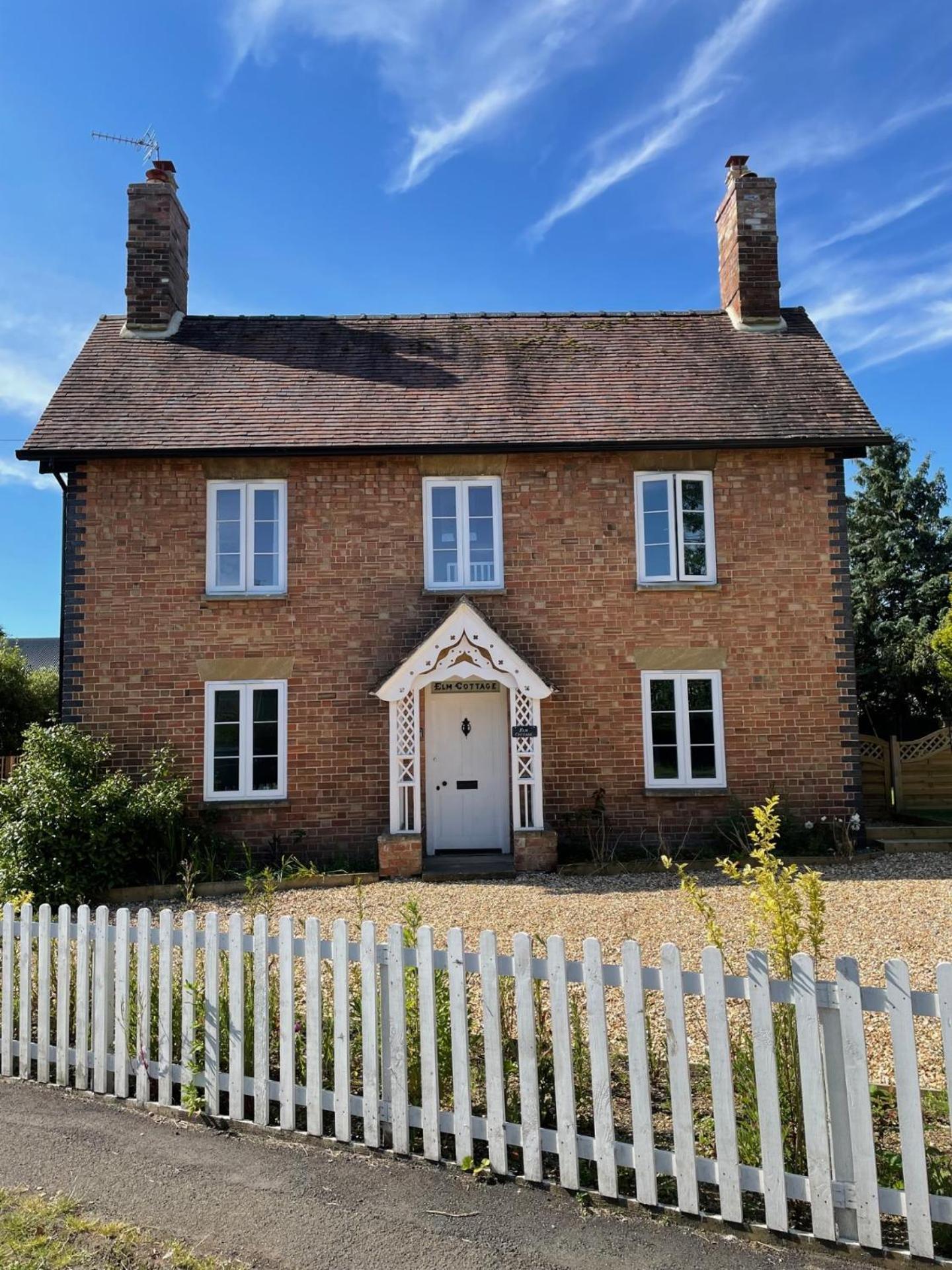 Elm Cottage Alvescot Exterior photo